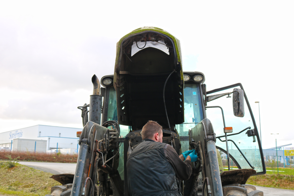 Dépannage flexibles sur tracteur Dépannage flexibles sur tracteur